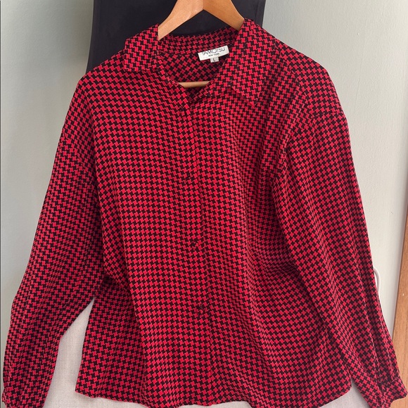Tamotsu Tops - Vintage Tamotsu Women's Red &Black Houndstooth Silk Blouse